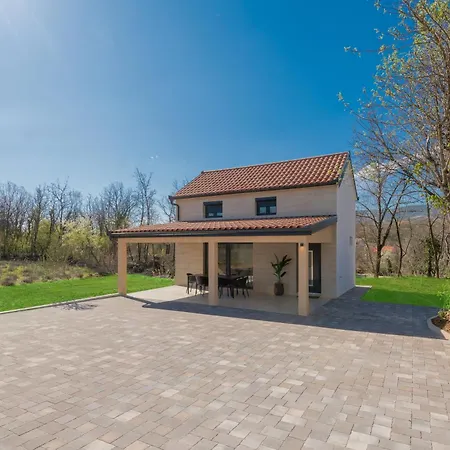 House Katica * Grubine