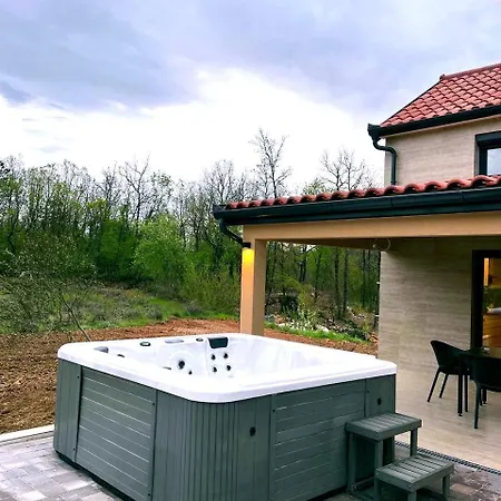 House Katica Grubine